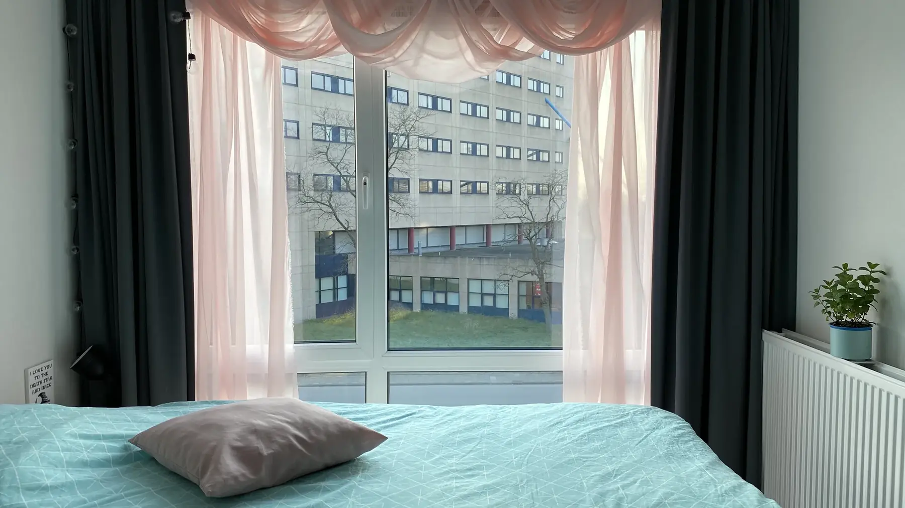 How to hang curtains (the clever way)